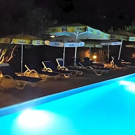 Hotel Paradise